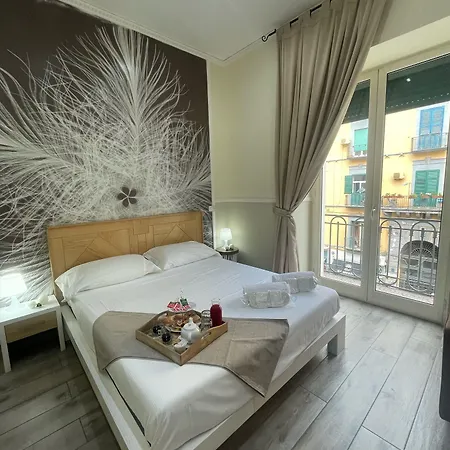 Parthenope 4*